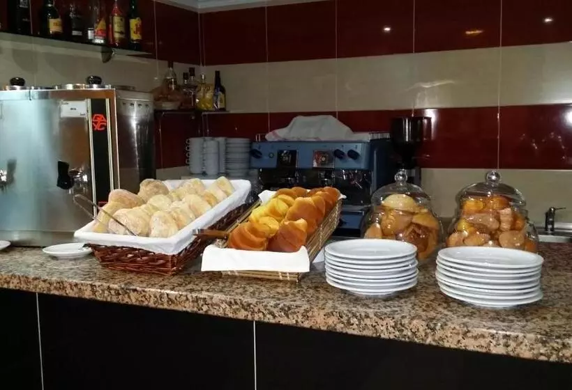 هتل Residencial Pinto