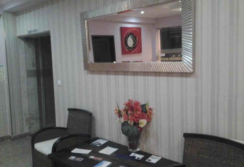 هتل Residencial Pinto