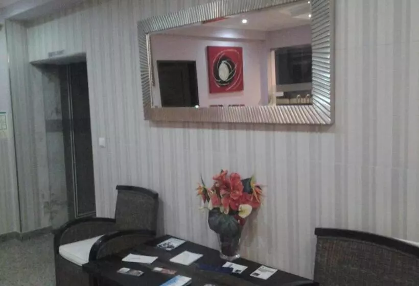 هتل Residencial Pinto