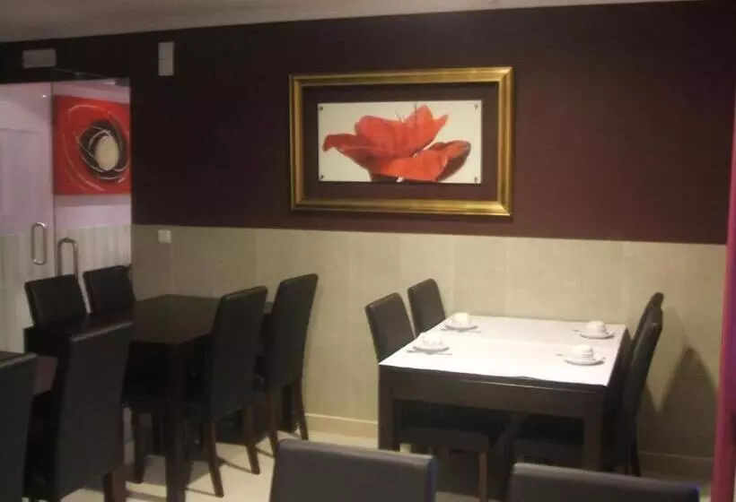 هتل Residencial Pinto