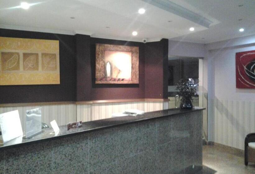 هتل Residencial Pinto