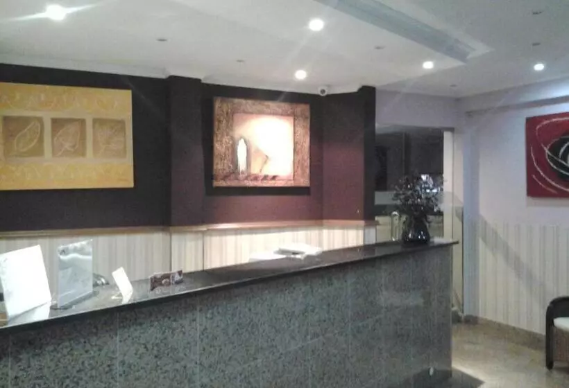 هتل Residencial Pinto