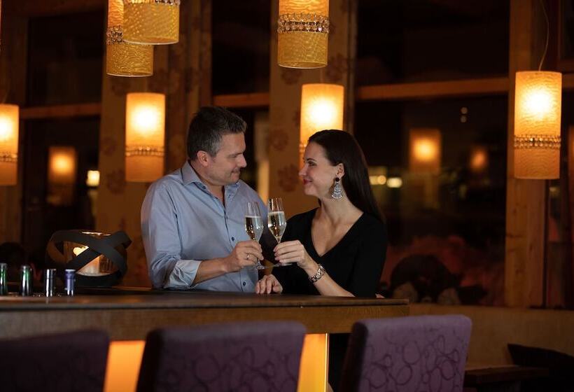 בית מלון כפרי Salzburger Hof Leogang