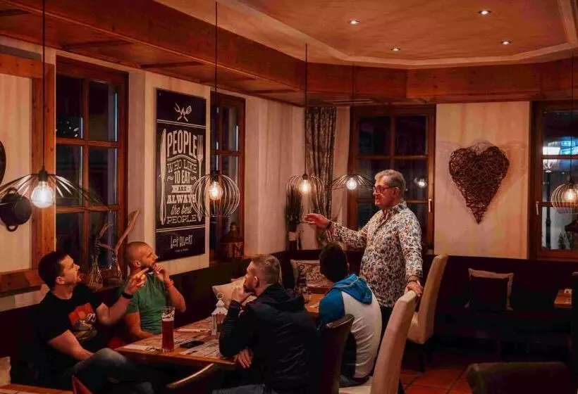 ホテル In The Heart Of The Alps