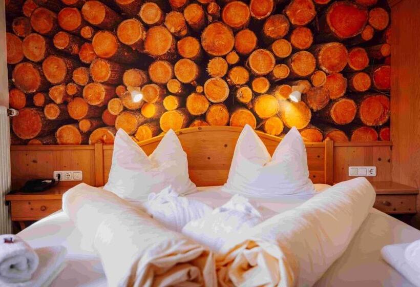 בית מלון כפרי In The Heart Of The Alps