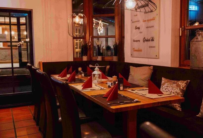 בית מלון כפרי In The Heart Of The Alps