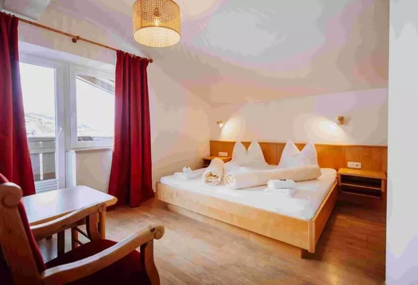 ホテル In The Heart Of The Alps