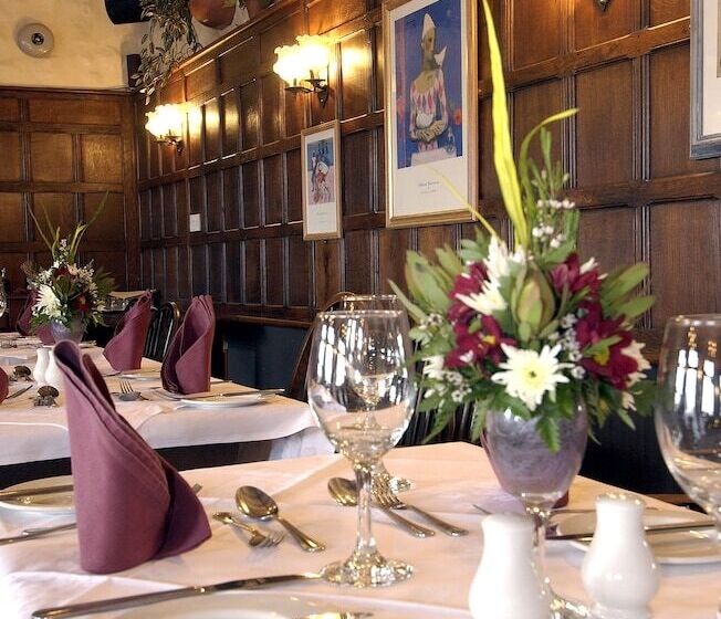 호텔 The Horseshoe Inn