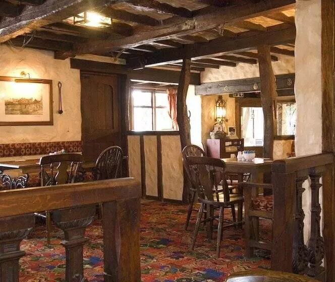 בית מלון כפרי The Horseshoe Inn