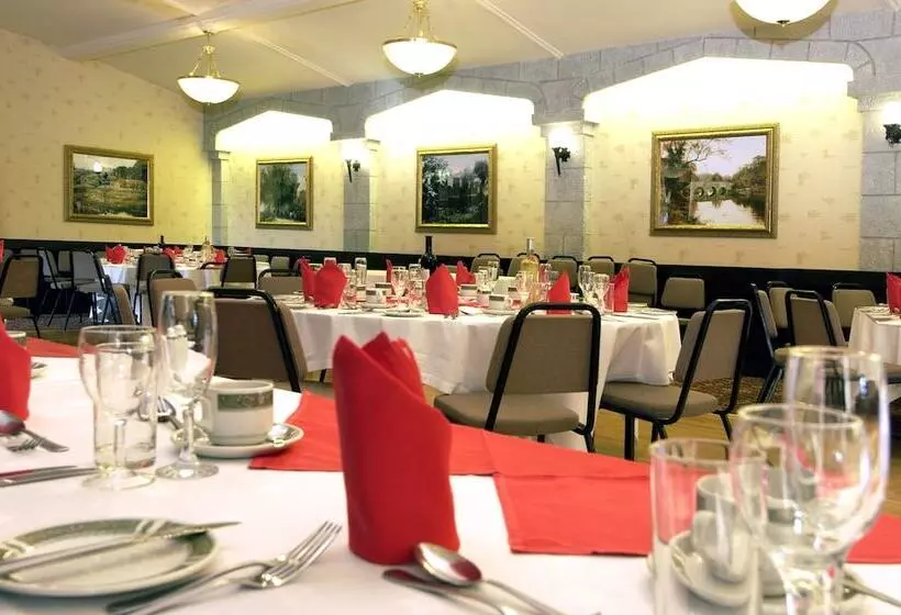 בית מלון כפרי The Horseshoe Inn