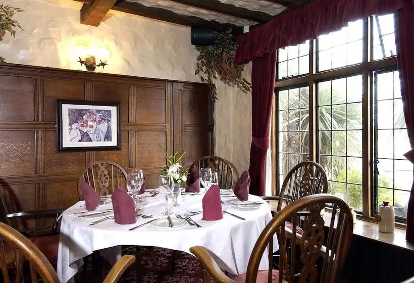 בית מלון כפרי The Horseshoe Inn