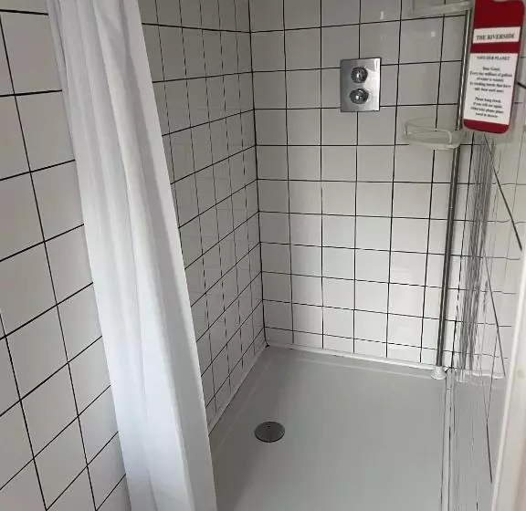 Отель The Riverside