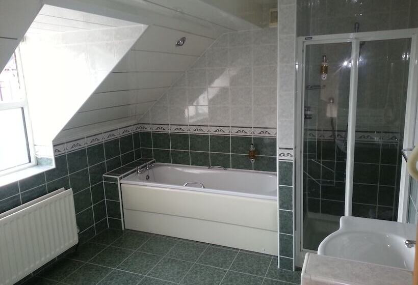 فندق The Windsor