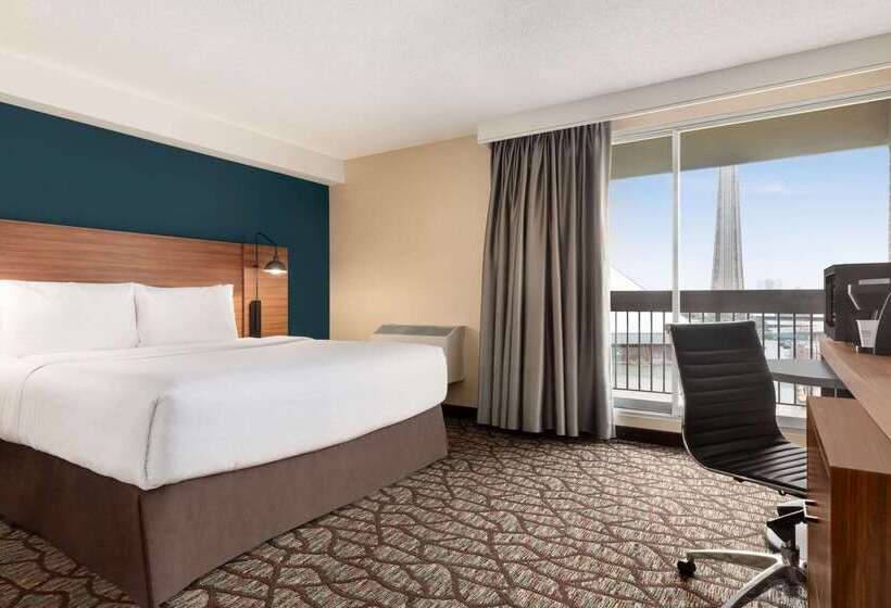 فندق Wyndham Garden Niagara Falls Fallsview