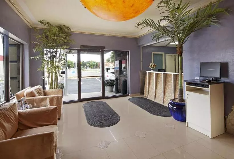 모텔 Canadas Best Value Inn Richmond Hill