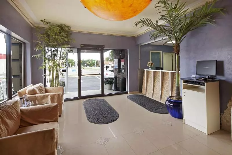 모텔 Canadas Best Value Inn Richmond Hill