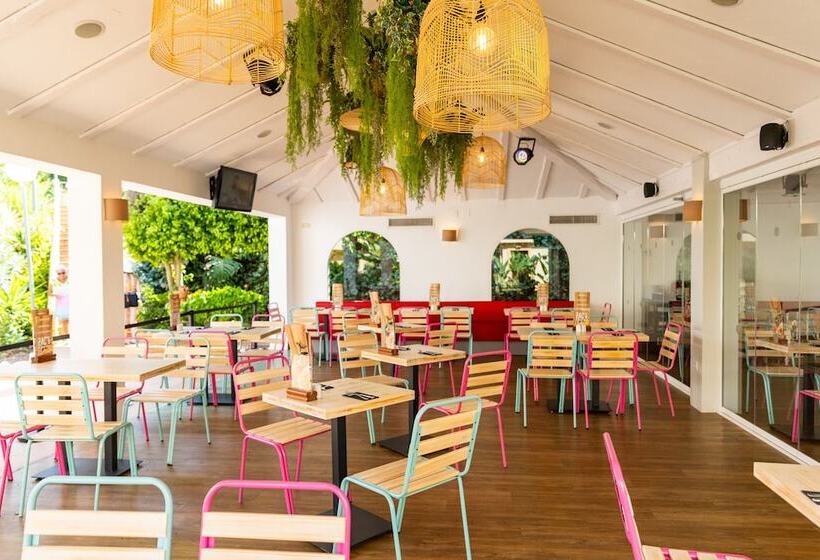 Ramada Hotel & Suites By Wyndham Costa Del Sol