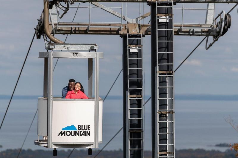 בית מלון כפרי Blue Mountain Resort Mosaic Suites