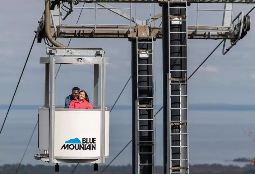 Hotelli Blue Mountain Resort Mosaic Suites