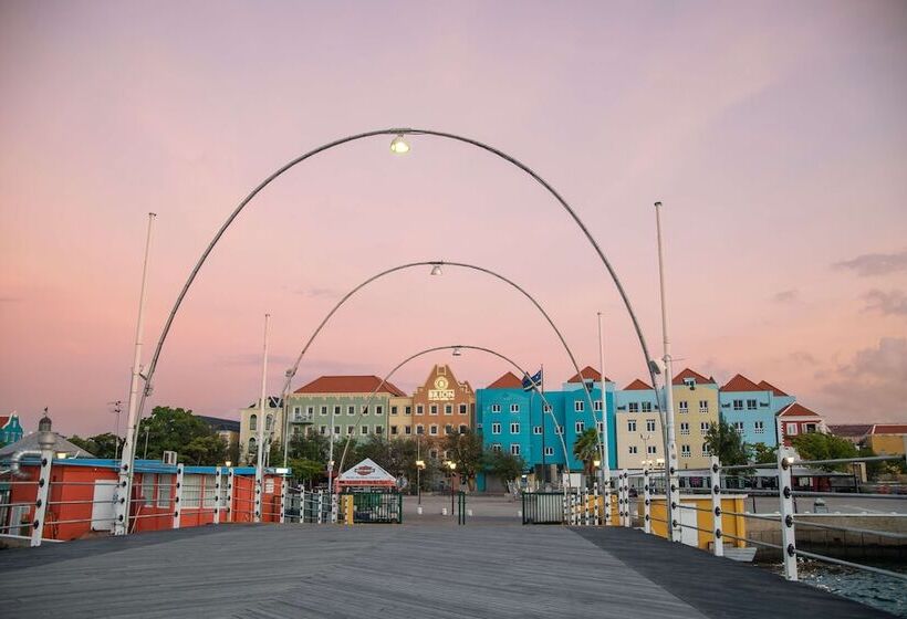 Brion City Hotel Bw Signature Collection