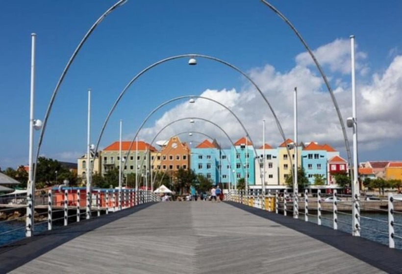 Brion City Hotel Bw Signature Collection