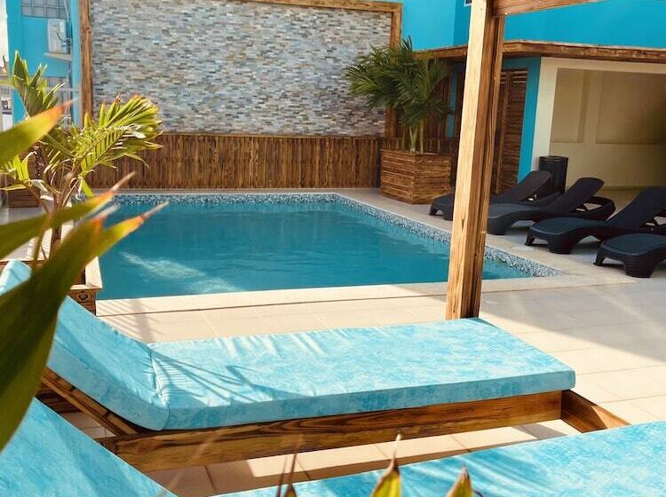 Brion City Hotel Bw Signature Collection