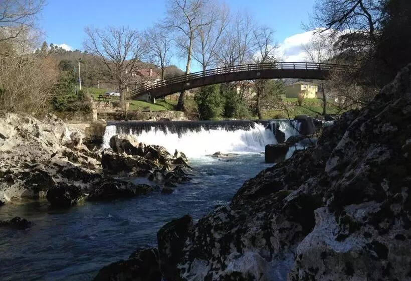 پانسیون Posada Rincón Del Pas