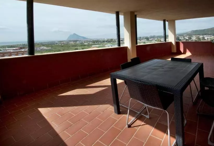 Apartamentos Turisticos Aureus Bahia Sur