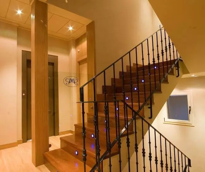 مسافرخانه El Pasaje