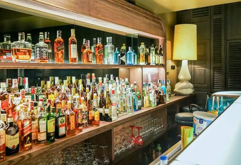 مسافرخانه El Pasaje