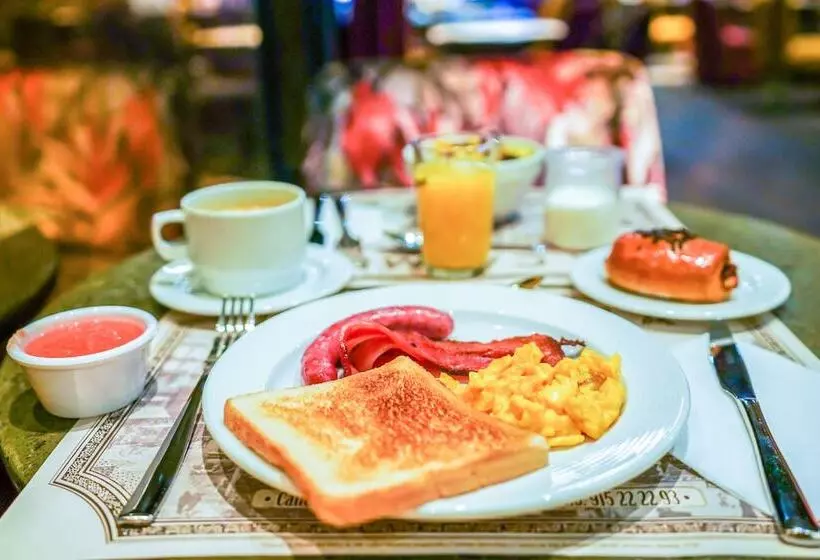 مسافرخانه El Pasaje