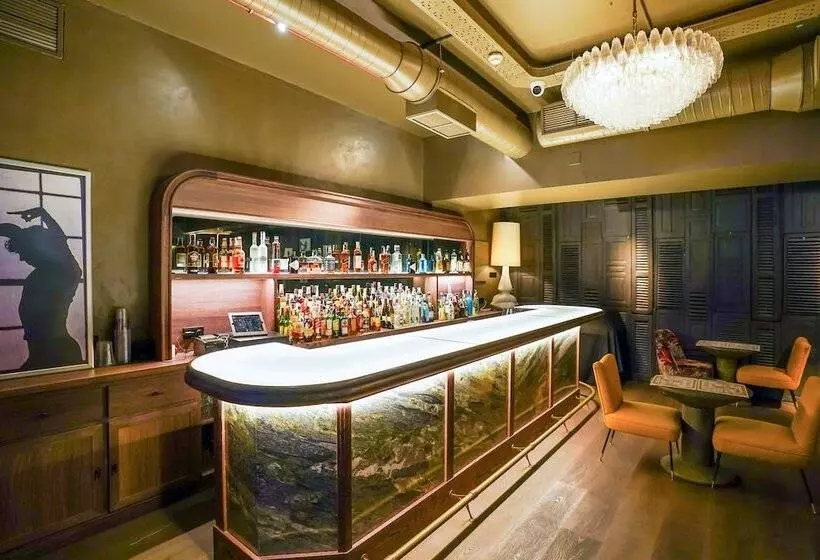 مسافرخانه El Pasaje