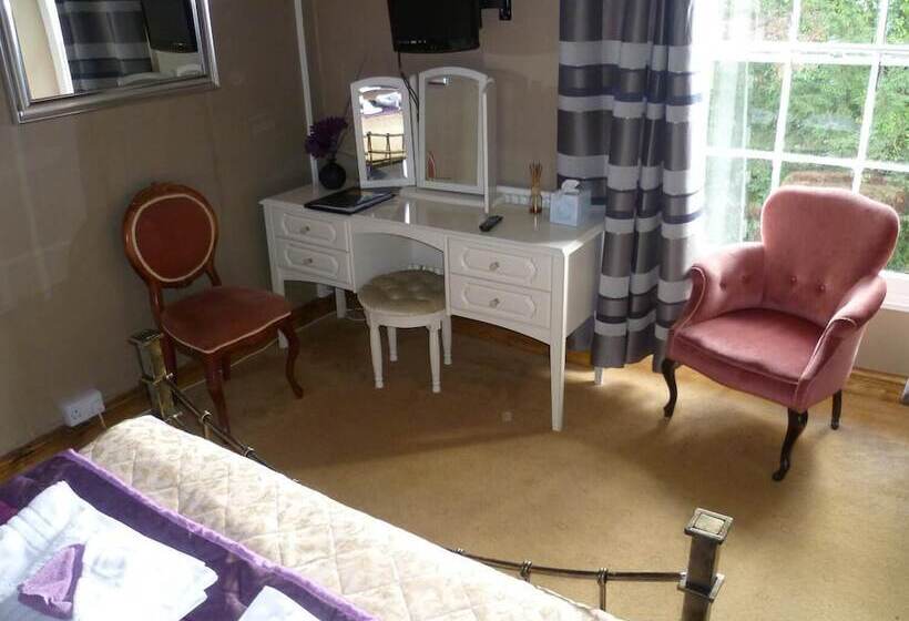 Hotel Baskerville House