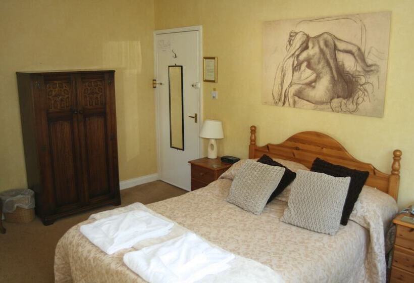 Hotel Baskerville House