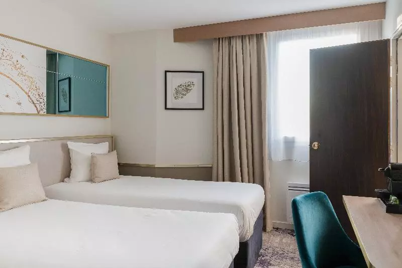 Brit Hotel Orléans St Jean De Braye   L Antarès