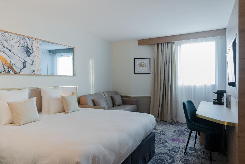 Brit Hotel Orléans St Jean De Braye   L Antarès