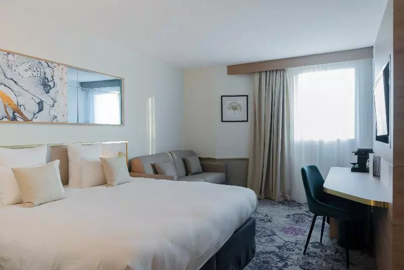 Brit Hotel Orléans St Jean De Braye   L Antarès