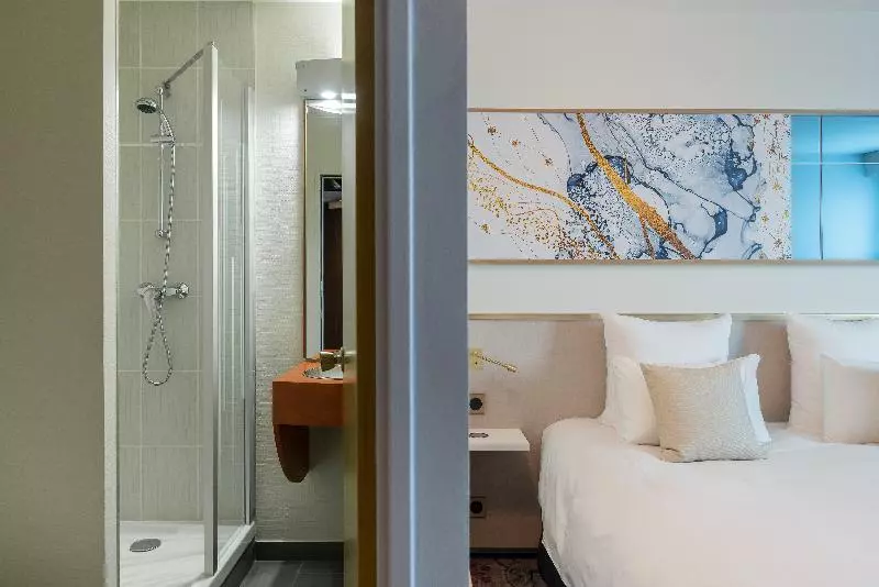 Brit Hotel Orléans St Jean De Braye   L Antarès