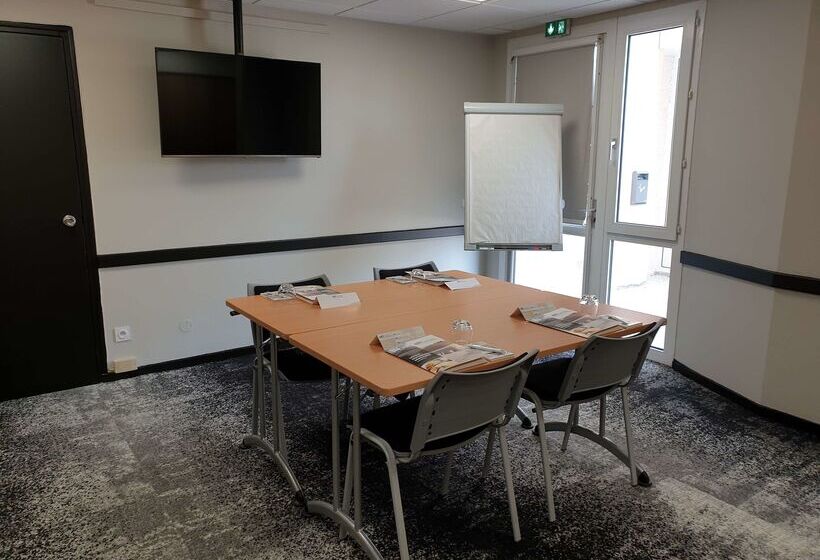 Brit Hotel Orléans St Jean De Braye   L Antarès