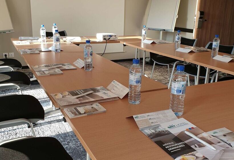 Brit Hotel Orléans St Jean De Braye   L Antarès