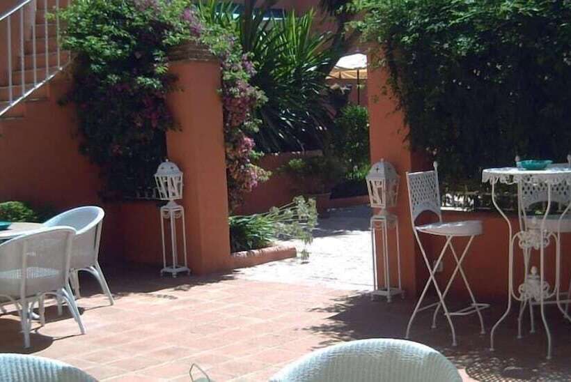 Отель Boutique Conde De La Corte