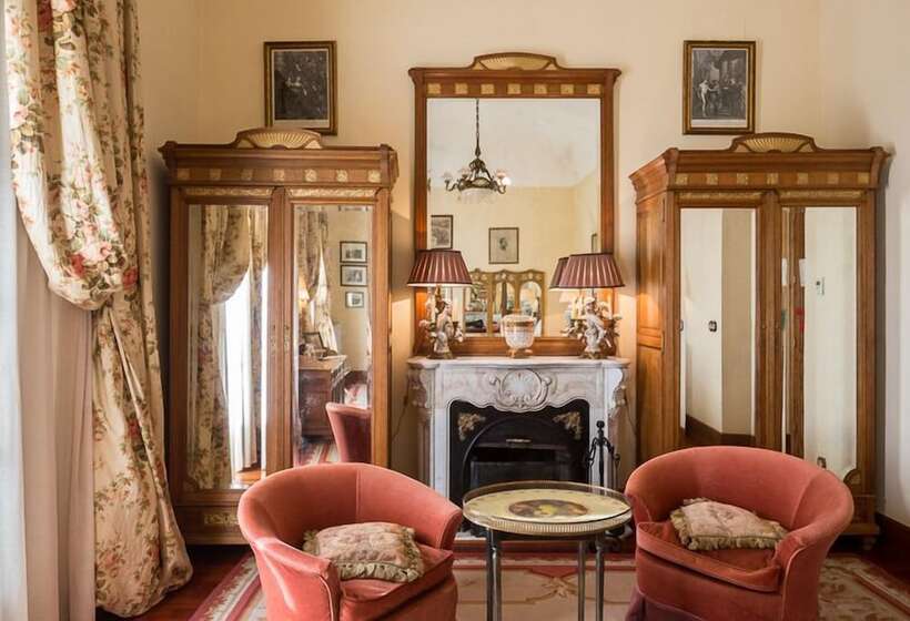 Отель Boutique Conde De La Corte