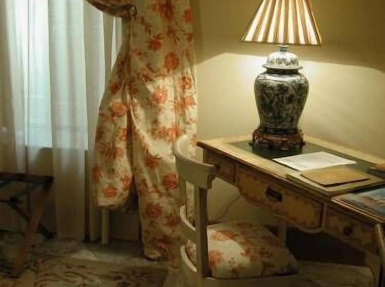 Отель Boutique Conde De La Corte