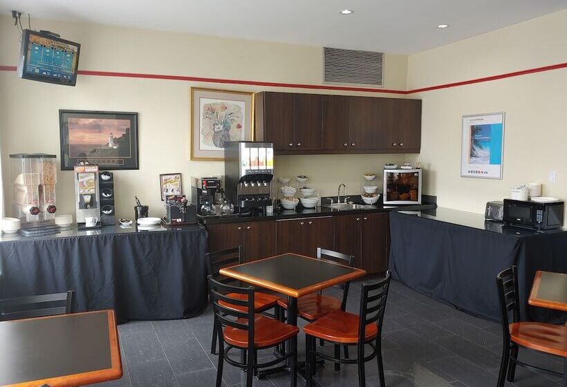 فندق Econo Lodge City Centre