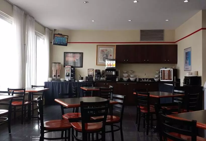 فندق Econo Lodge City Centre