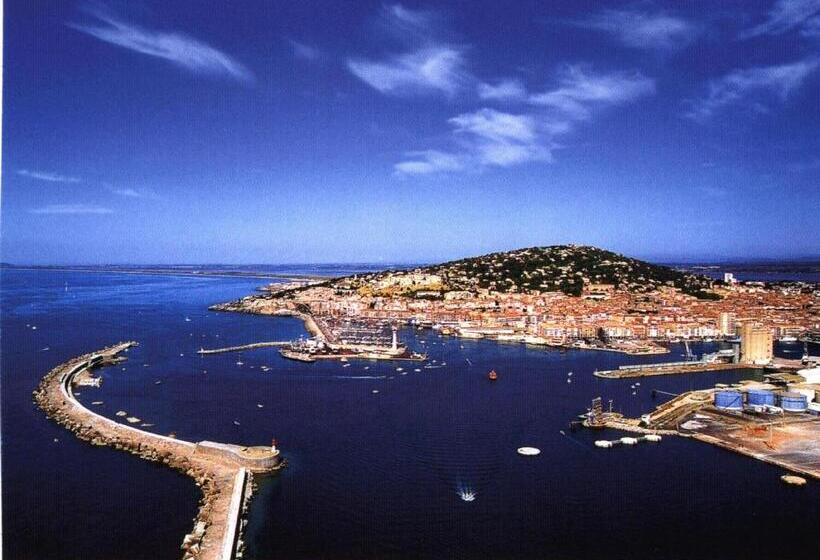 בית מלון כפרי La Reserve