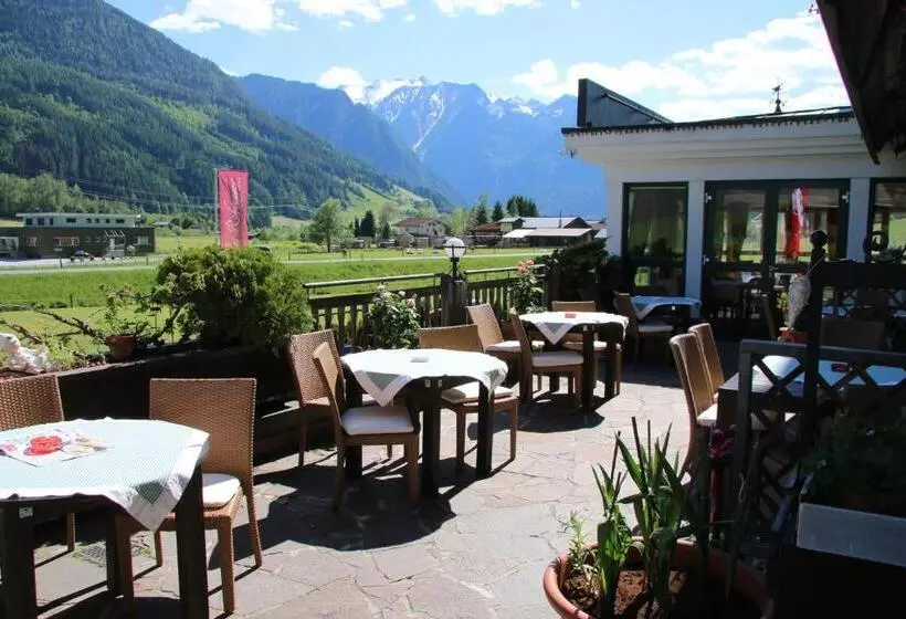 Hotel Landhaus Rohregger