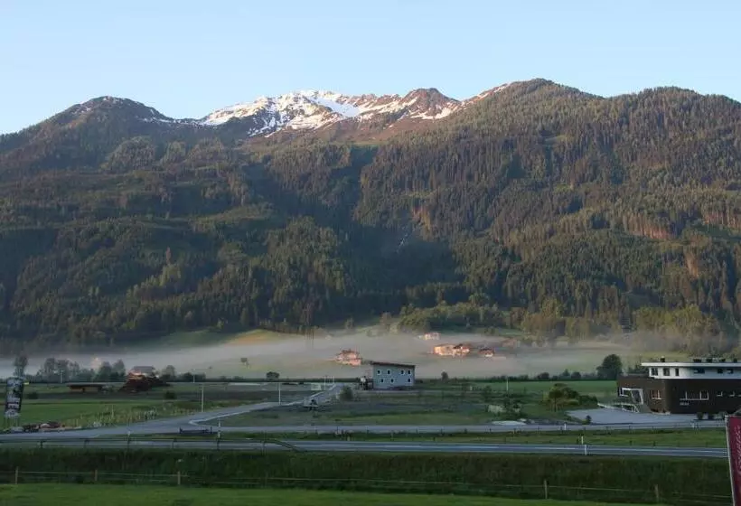 Hotel Landhaus Rohregger