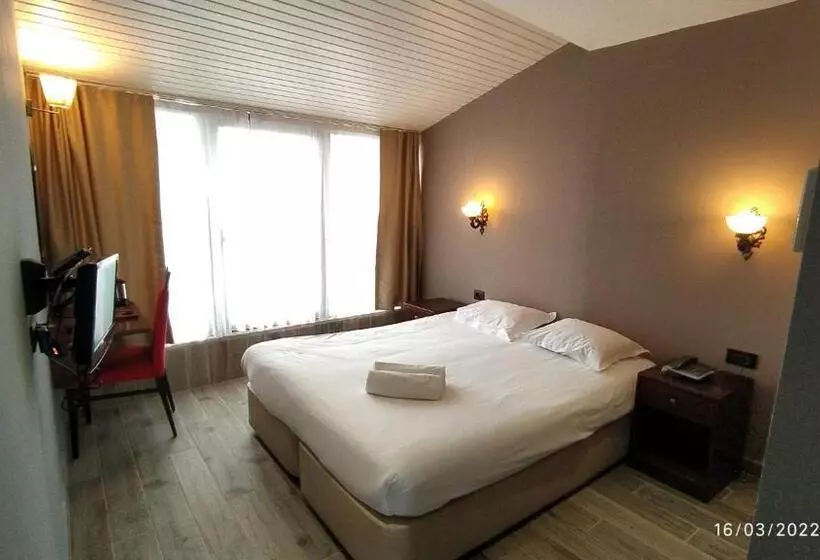 ホテル Mangana Konak