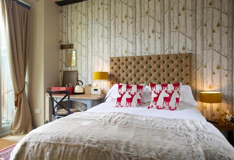 Отель Pear Tree Inn Whitley